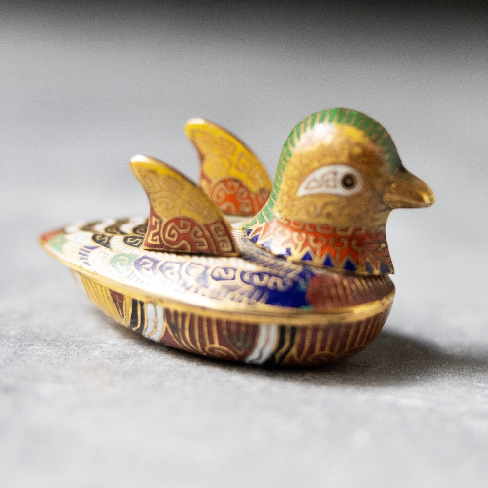 VINTAGE Chinese Cloisonne Duck Bird Brass Trinket Pill Box 3" Blue Gold pls read
